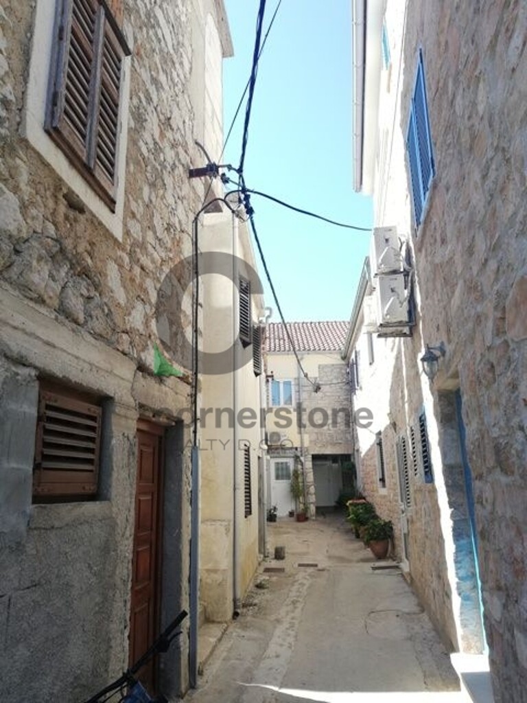 Image 5075501 - 2