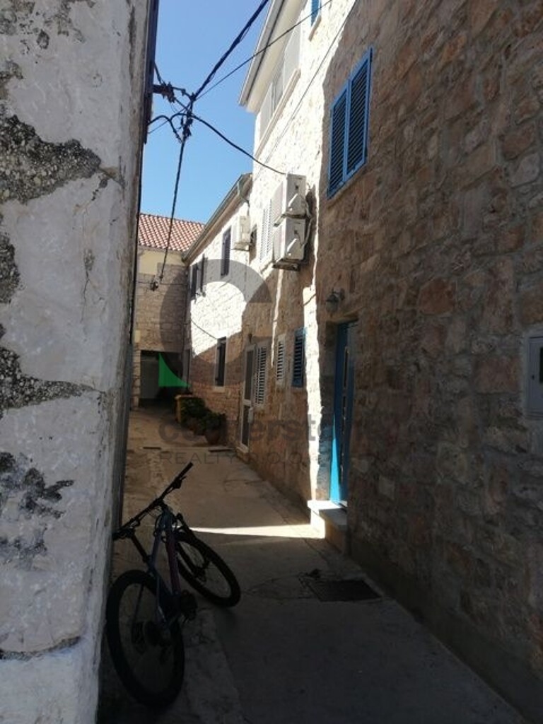 Image 5075501 - 22