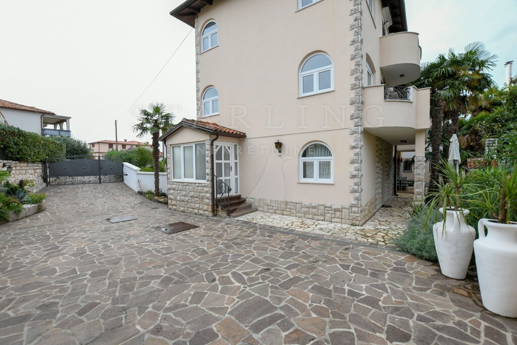Image 5078026 - 12