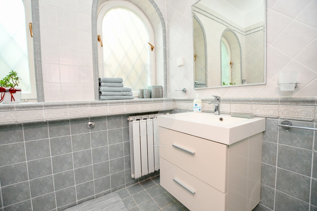 Image 5078026 - 24