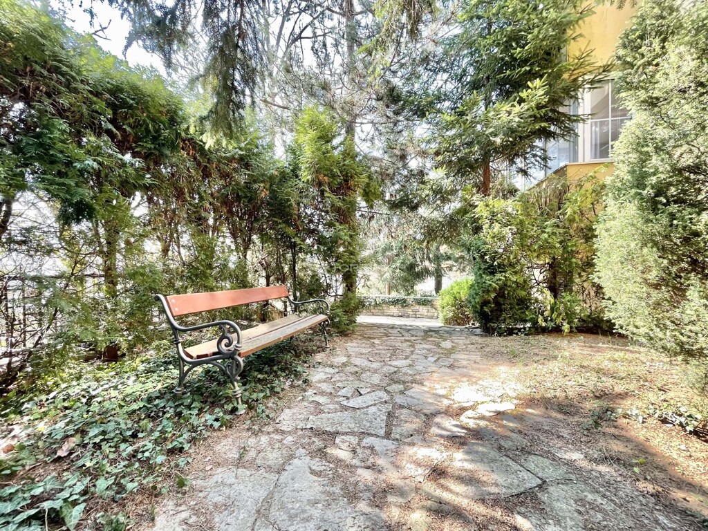 Image 5098039 - 32