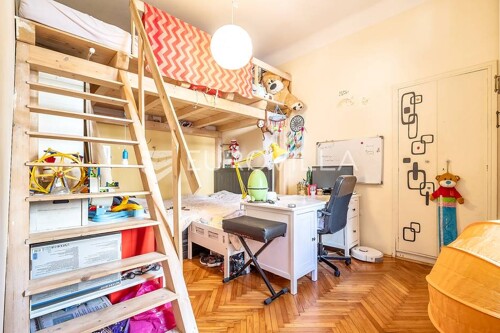 Zagreb, Centar, poslovni prostor u prizemlju dvorišne zgrade 50 m2