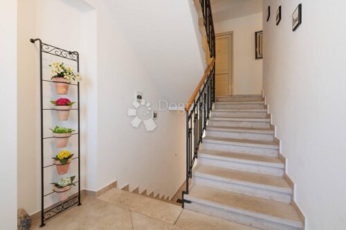 Thumbnail 5122020 - 3