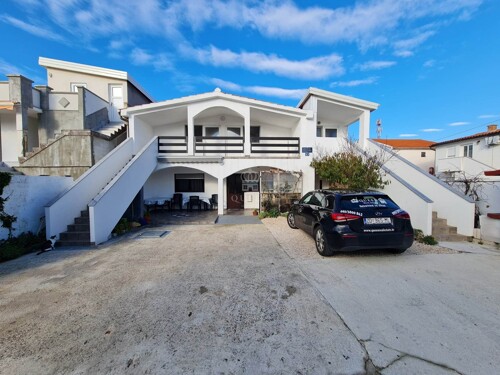 Kuća sa 5 apartmana- uhodano za turistički najam