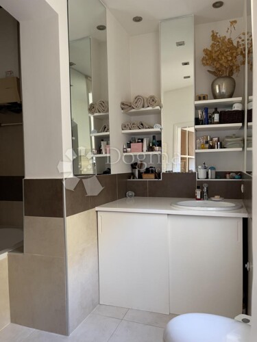 Thumbnail 5132533 - 16