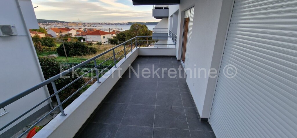 Image 5138626 - 9
