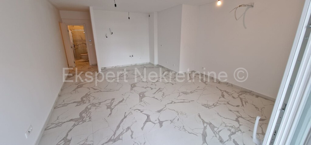 Image 5138628 - 1