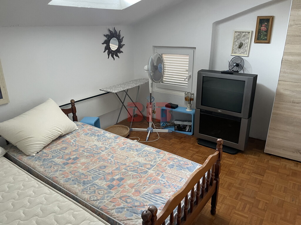 Image 5146656 - 9