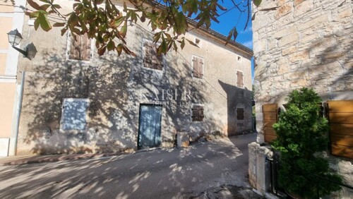 Krnica - kuća, 3.5 km od mora