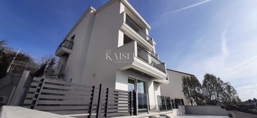 Rijeka - Moderna kuća sa etažiranim stanovima i pogledom na