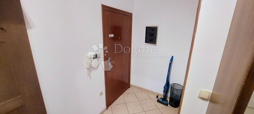 Image 5152989 - 9