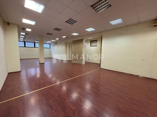 RIJEKA, PODMURVICE - Poslovni prostor, 342 m2