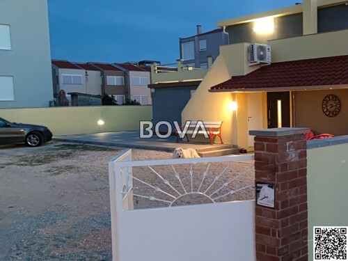 Kuća sa 4 apartmana 240 m2 – Nin *Prvi red do mora* (ID-2241)