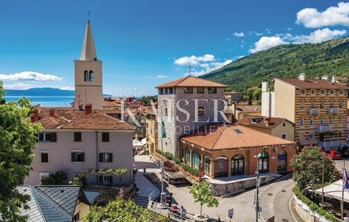 Lovran – SNIŽENO! Potpuno renoviran stan s pogledom na more