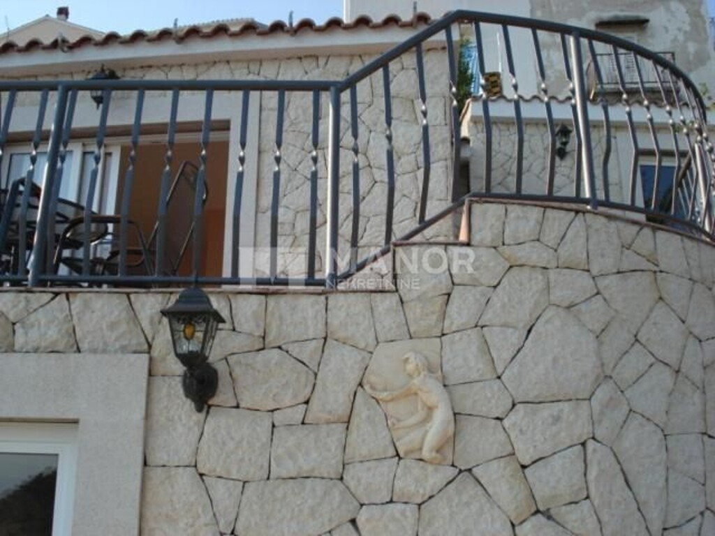 Image 5177216 - 8