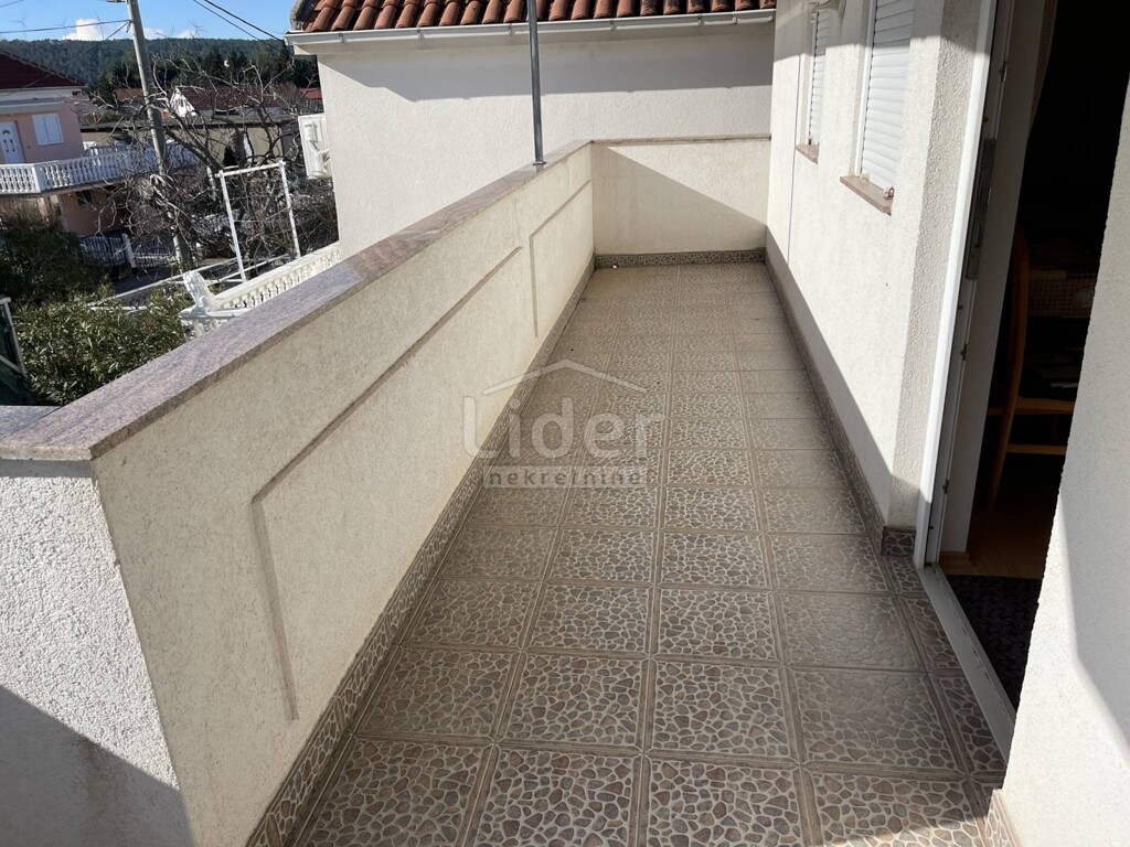 Image 5178730 - 7