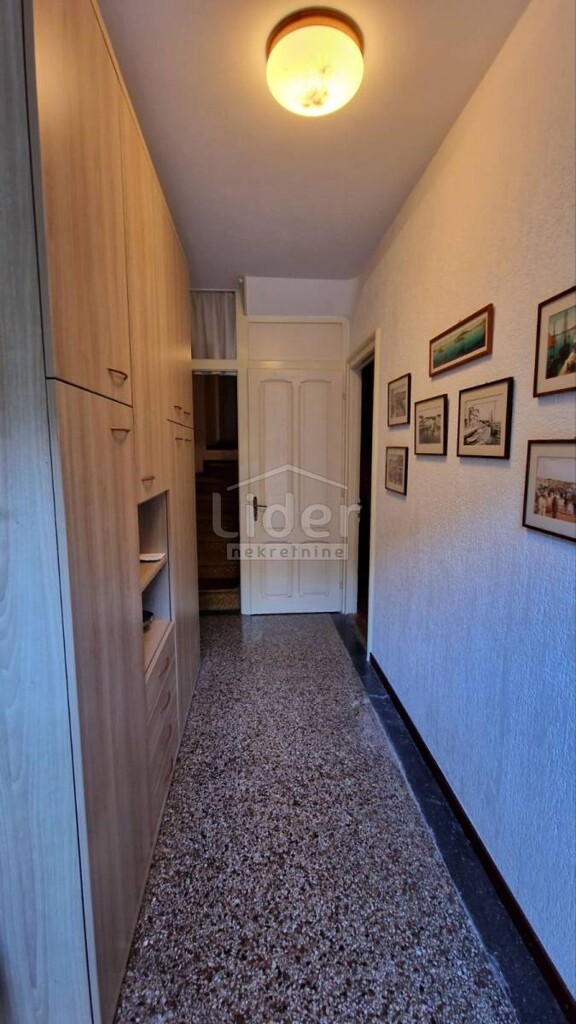 Image 5178860 - 7