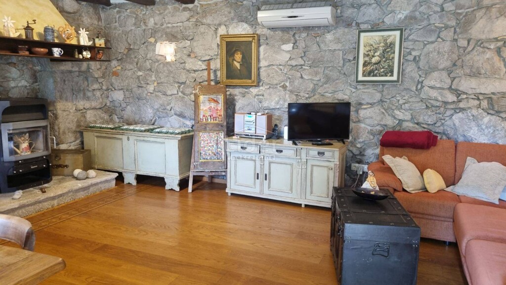 Image 5179202 - 8