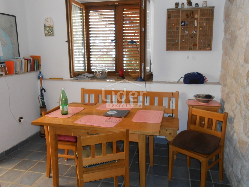 Image 5179527 - 9
