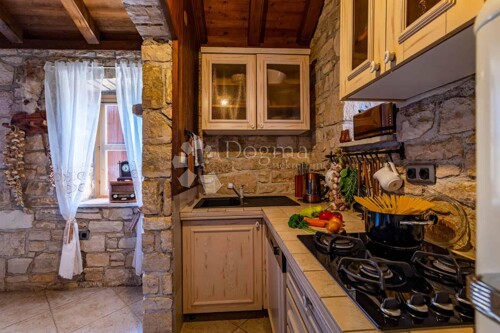 Thumbnail 5195015 - 8