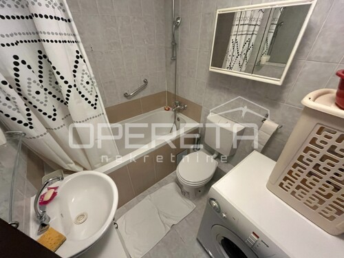 Thumbnail 5200497 - 5