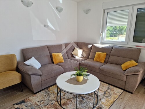 PREKRASNA KUĆA S 2 APARTMANA - VIR