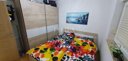 Thumbnail 5210425 - 5