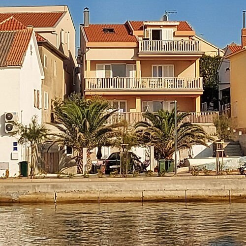 Prekrasan apartman na Ugljanu 20 m od mora