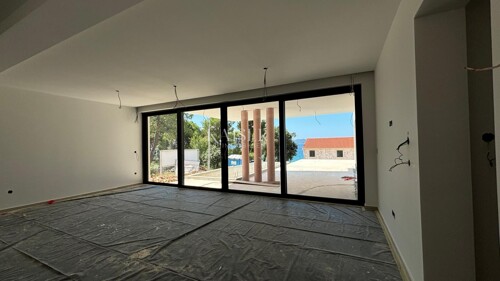 Zadar - stan 234.64 m2, 20 m od mora, bazen, privatni vrt