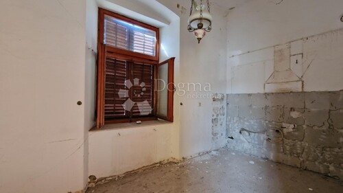 Thumbnail 5225229 - 22