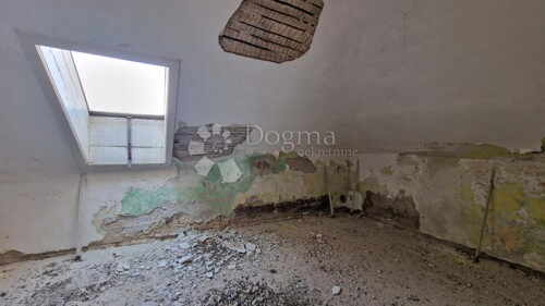 Thumbnail 5225229 - 5