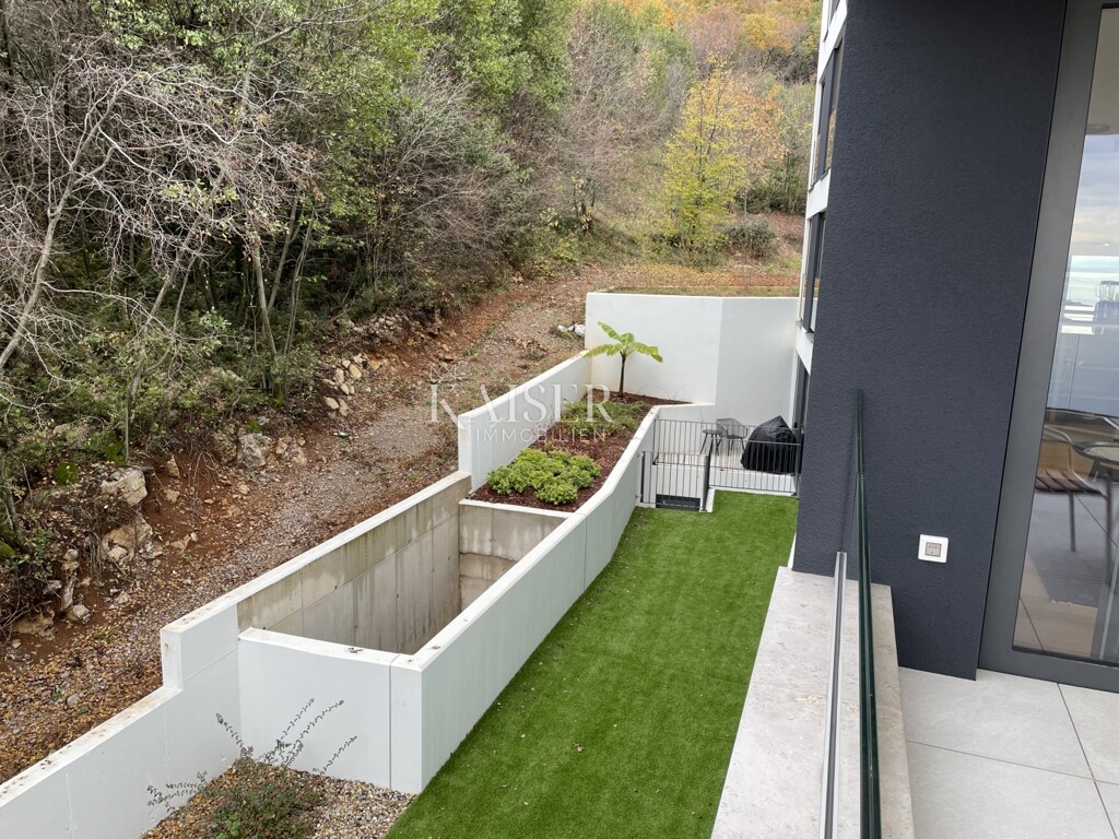 Image 5225425 - 9