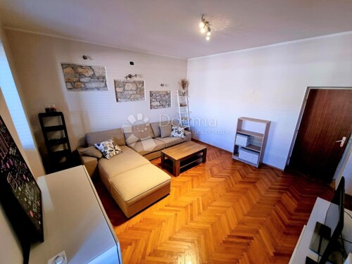 Thumbnail 5230684 - 3