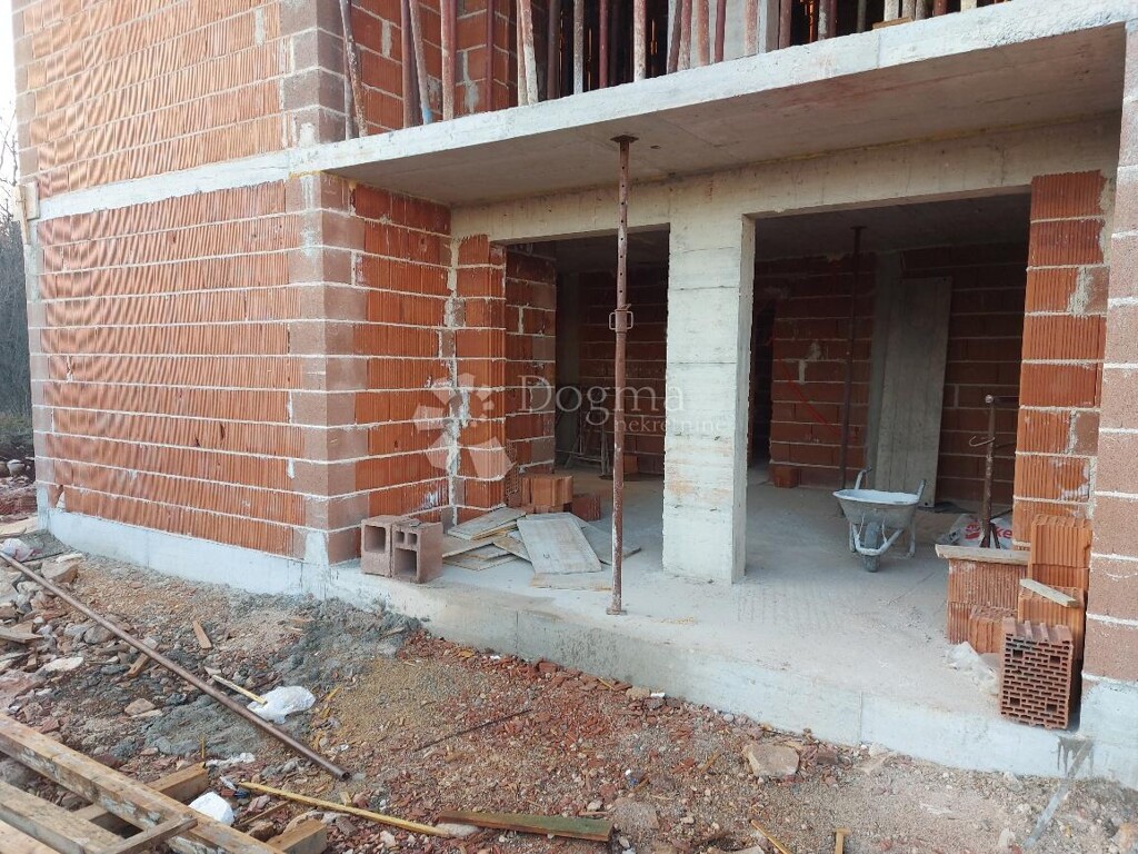 Image 5237749 - 5