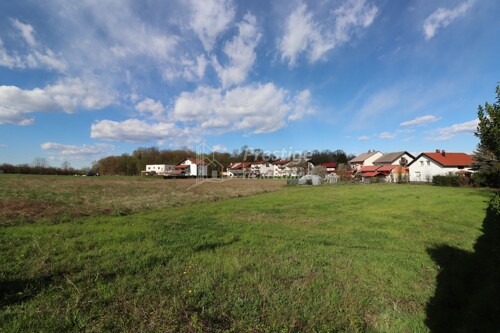 Rakitje, građevinsko zemljište 1671m2