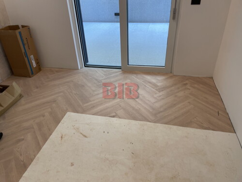 Thumbnail 5242006 - 6