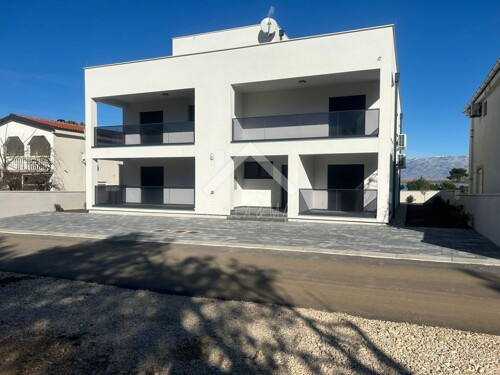 Trosoban apartman sa pogledom na more - Vir