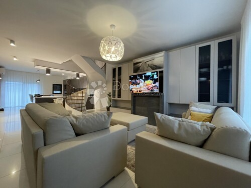 Thumbnail 5249296 - 2