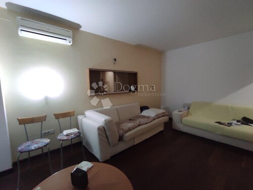 Thumbnail 5249302 - 12