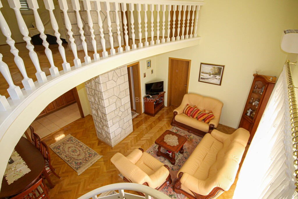 Image 5249393 - 19
