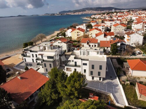 Thumbnail 5251265 - 2