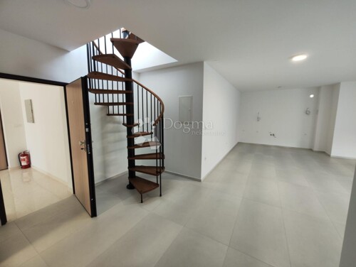 Thumbnail 5251265 - 15