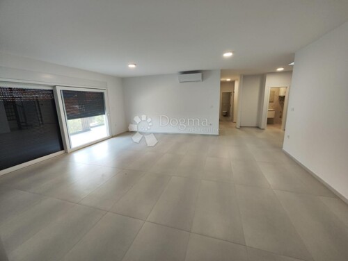 Thumbnail 5251265 - 13