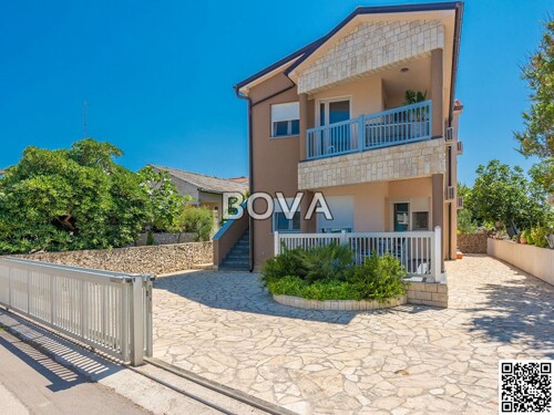 Kuća 196 m2 – Vir *Centar mjesta* (ID-2315)