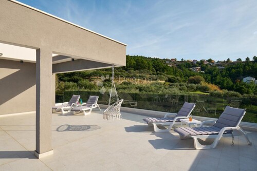 Thumbnail 5255005 - 8