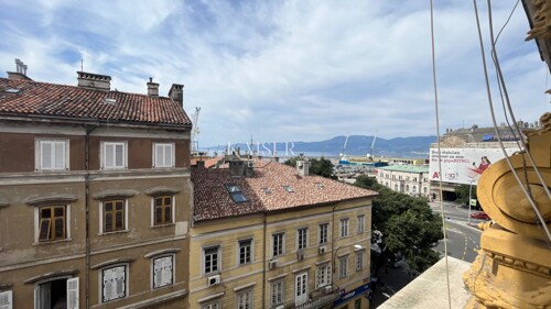 Rijeka, centar - Dva stana u strogom centru grada 72 m2