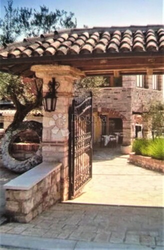 Boutique hotel s bazenom i restoranom na odličnoj poziciji