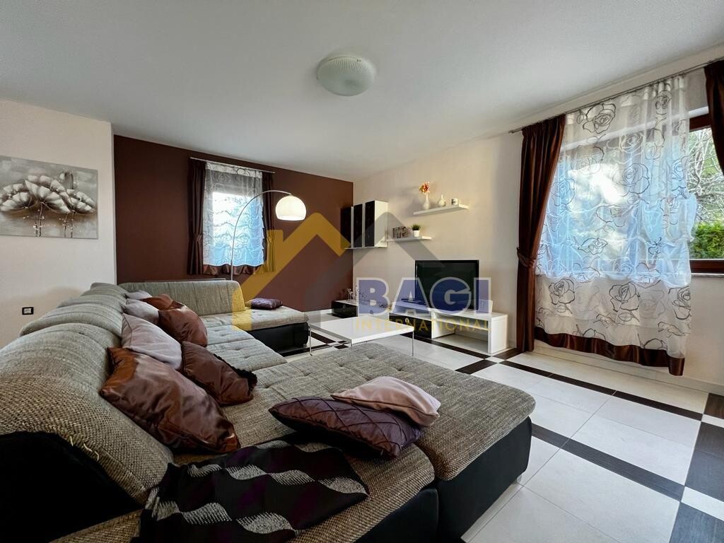 Image 5257210 - 7