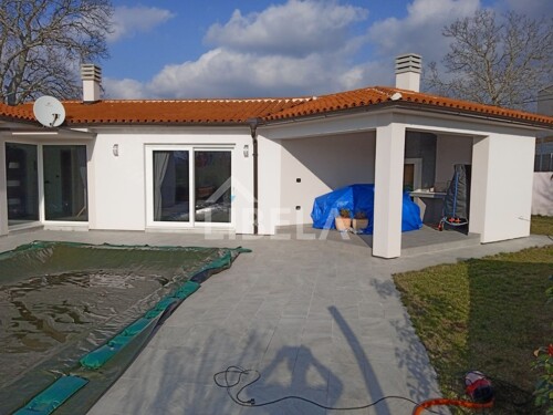 Thumbnail 5262036 - 2