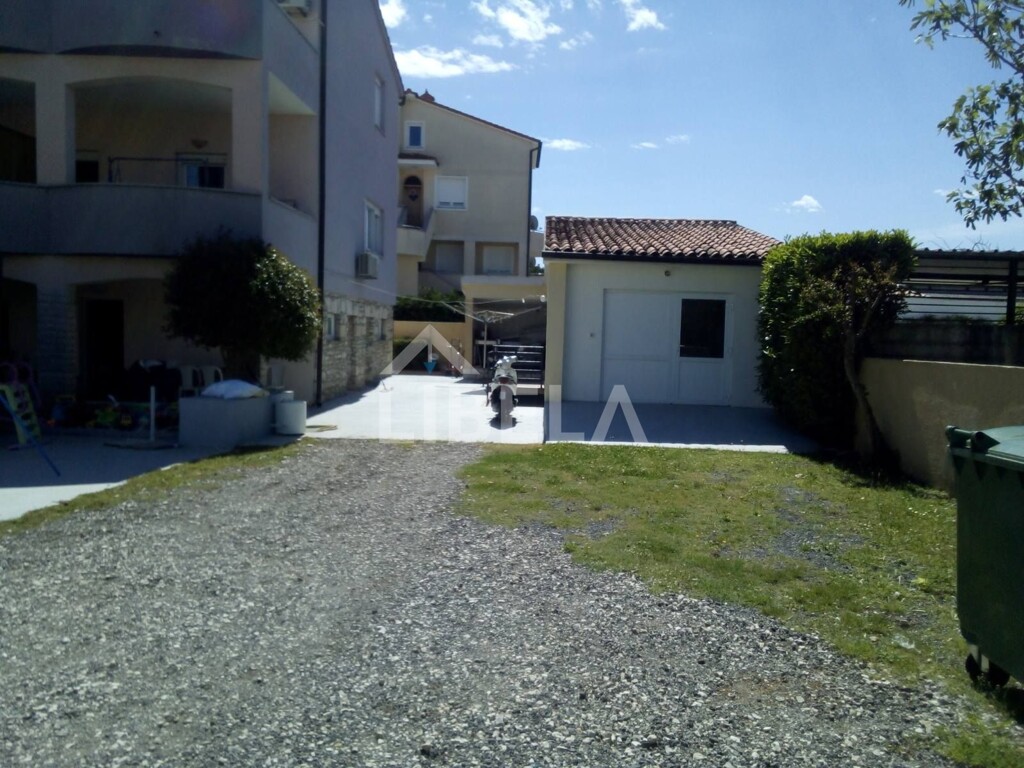 Image 5262286 - 6